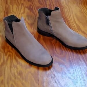 Le Saunda Tan Ankle Boots Size 36 EUR